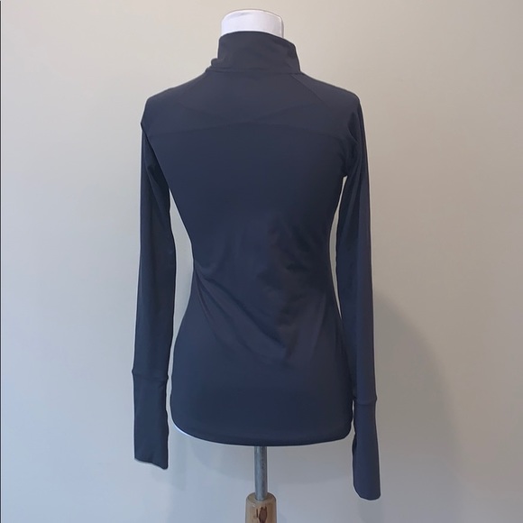 Atlantic 10 Pull Over - Picture 3 of 3